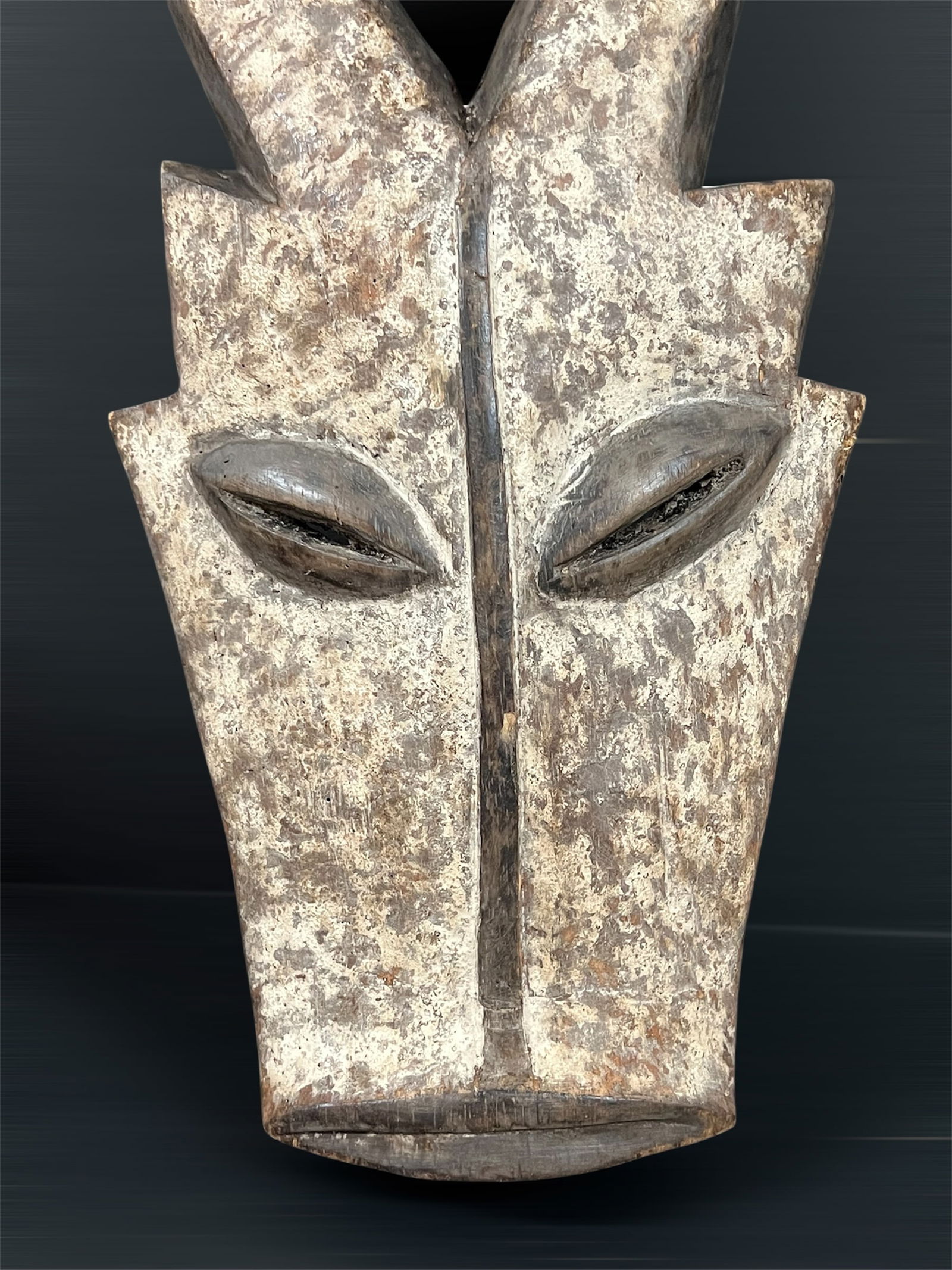 Large Kwele Mask - 4