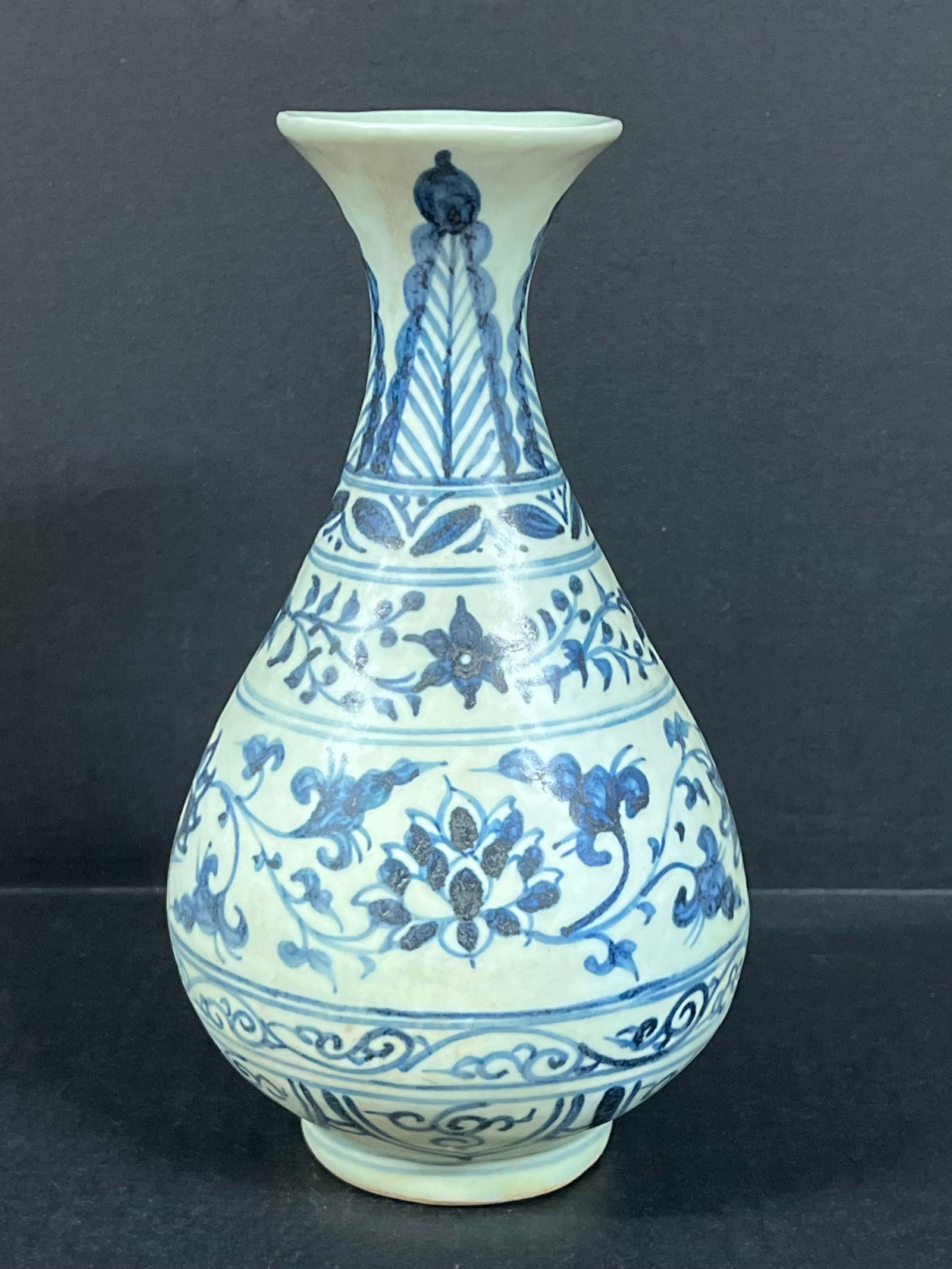 Porcelain Blue and White Vase (1 of 8)