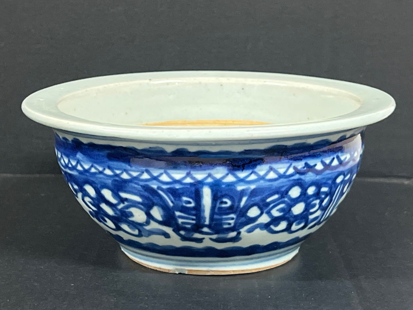 Porcelain Blue and White Incense Burner (1 of 9)