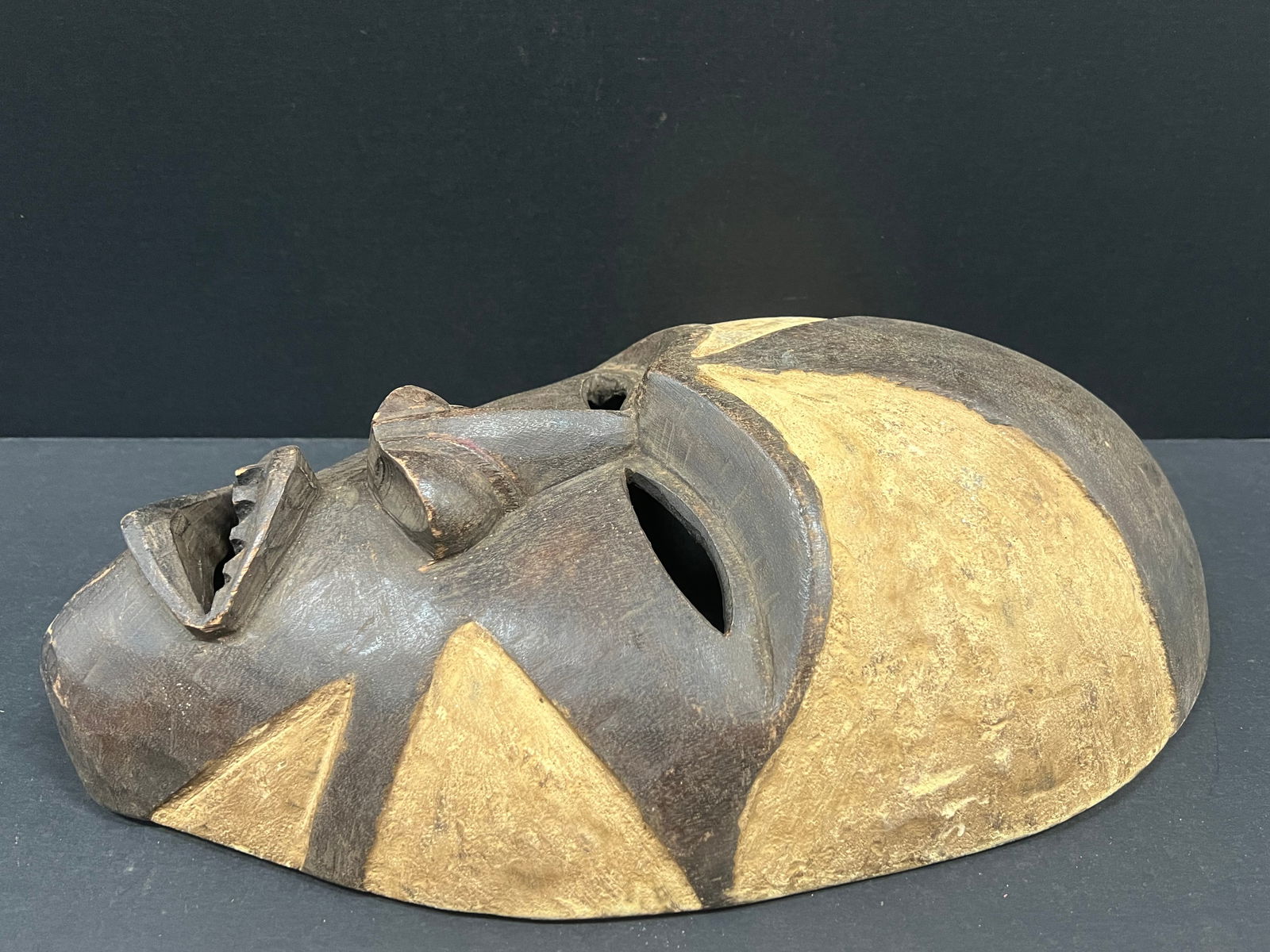 Large Bacongo Mask - 4