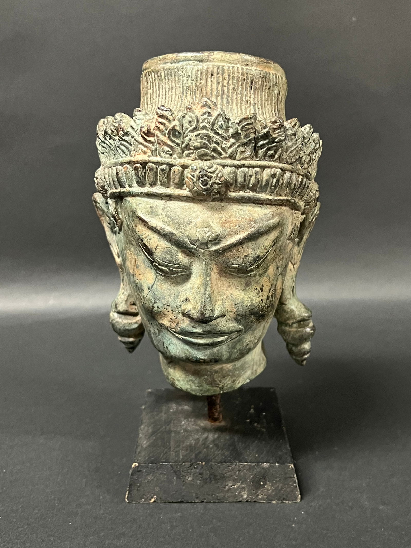 Buddha Head: Chinese Art Buddha Head. The dimension is 6.5 inches high x 4.5 inches wide. With stand 8.5 inches high. Please be aware that some of the items are vintage, secondhand, old ages, antiques and may