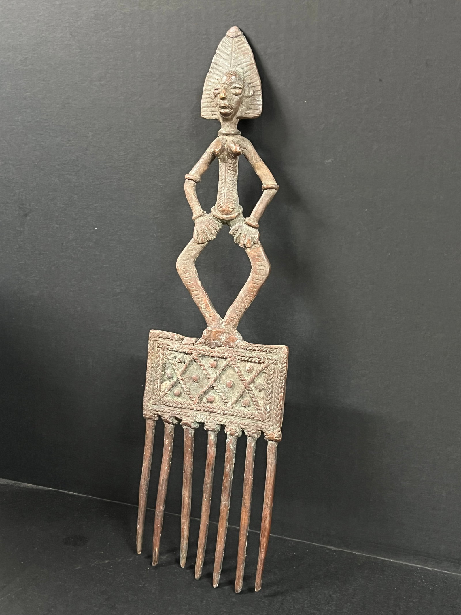 Benin Bronze Comb - 4