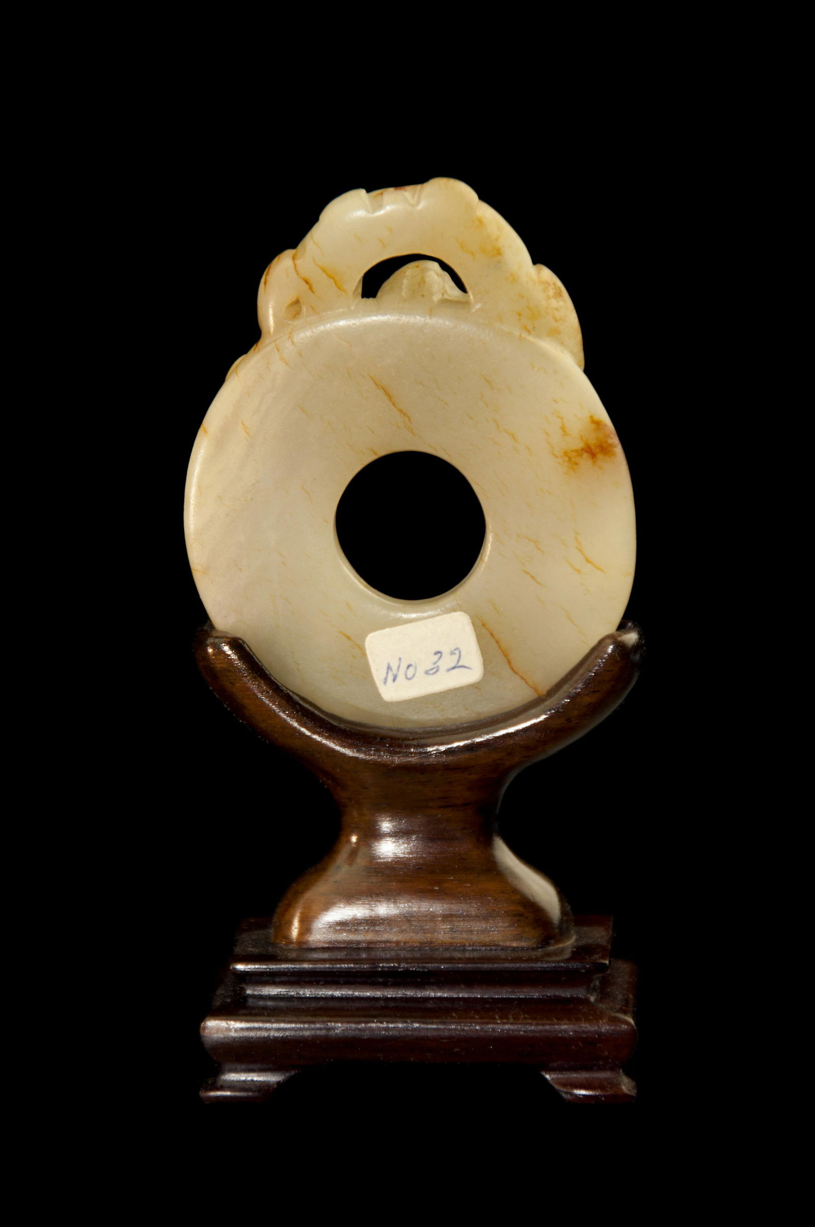 QING-MING JADE DECORATION (1 of 4)