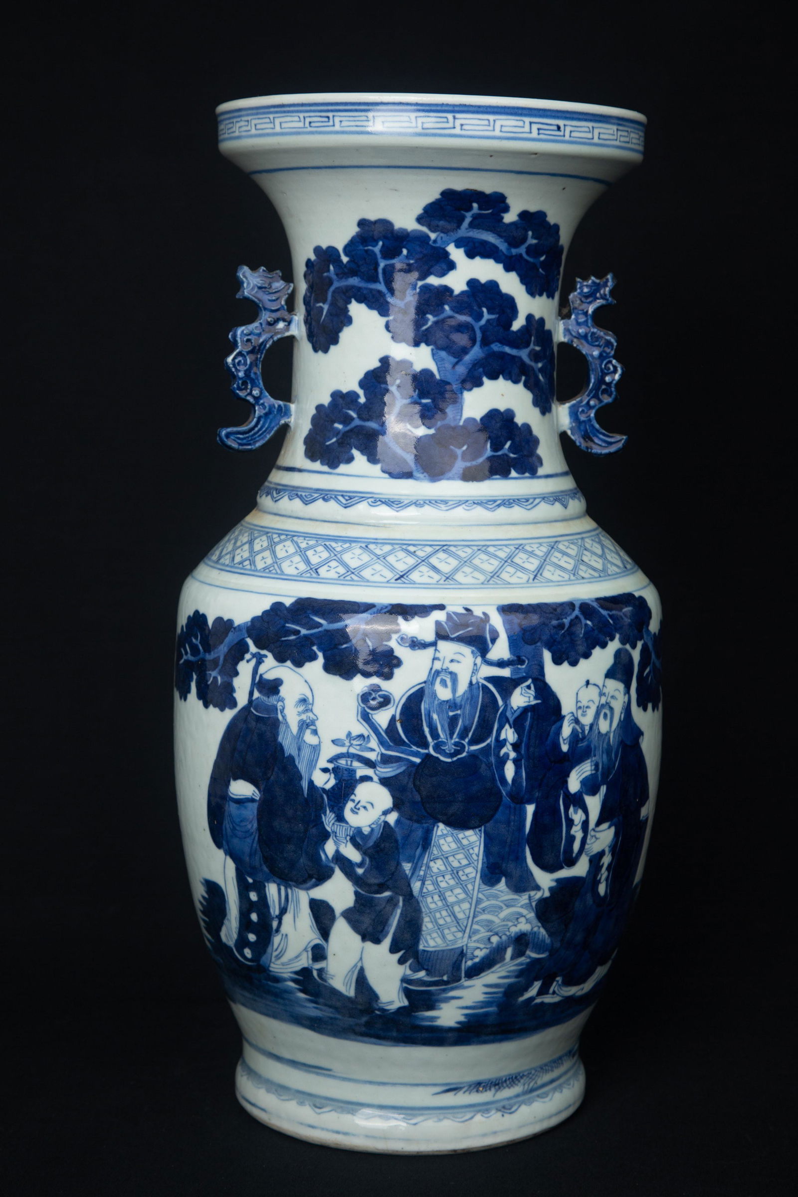 EXPORT PORCELAIN  BLUE WHITE VASE (1 of 11)
