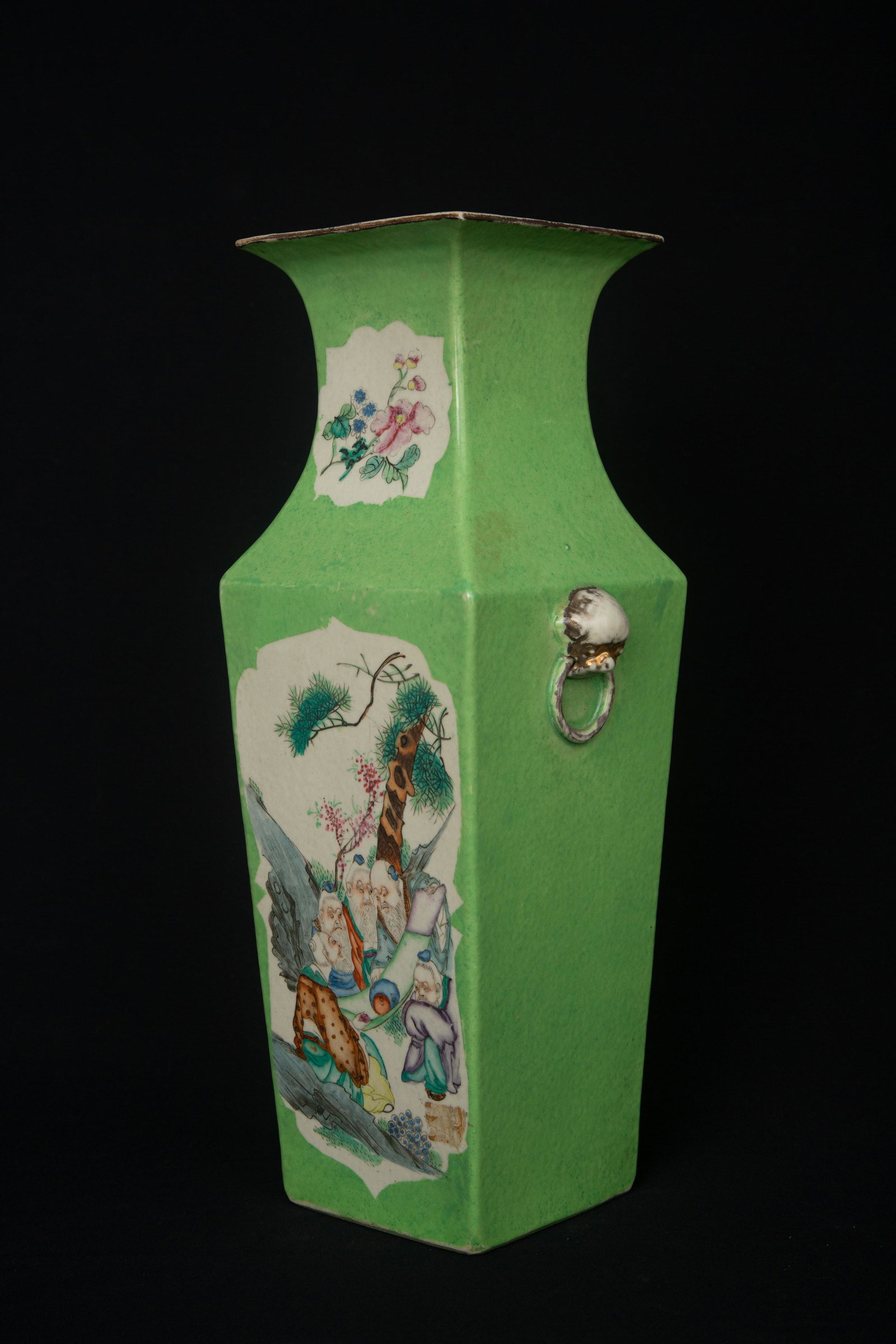 REPUBLIC OF CHINA SQUARE VASE: REPUBLIC OF CHINA SQUARE VASE
