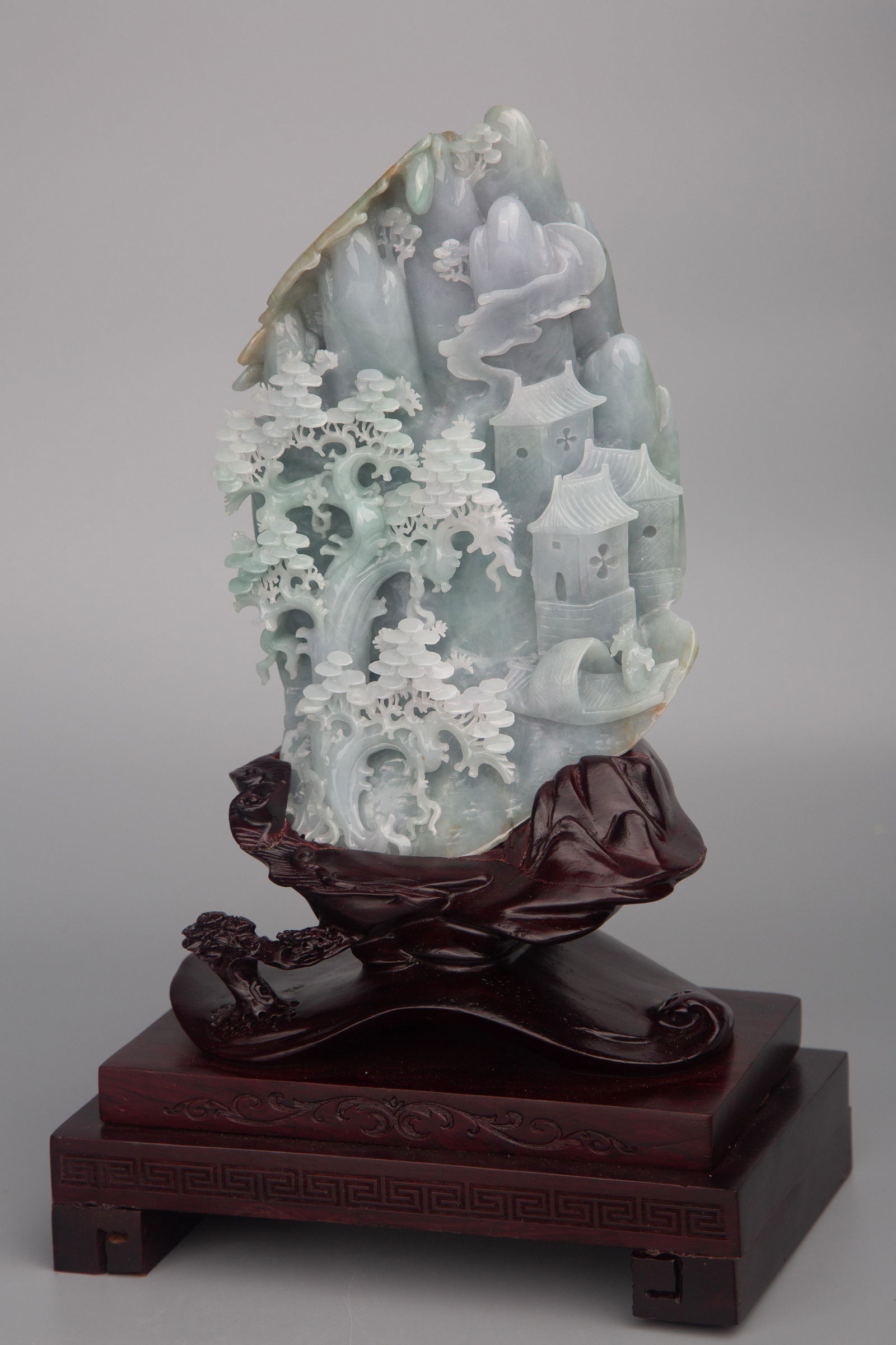 Beautifully handcrafted Jadeite art piece (1 of 5)