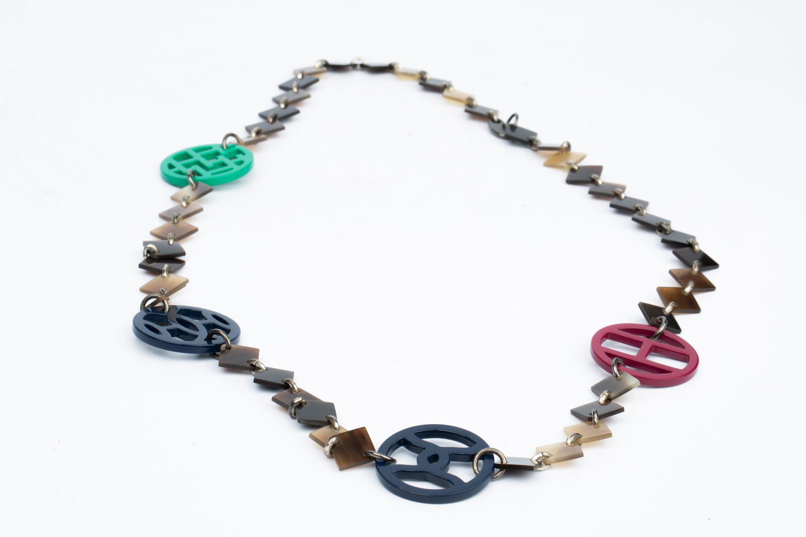 HERMES NECKLACE (1 of 5)