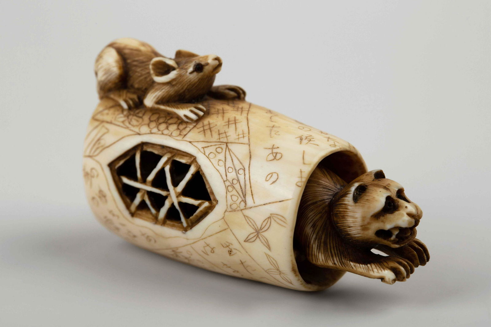 Japanese Natsuke by Songshan (1 of 4)