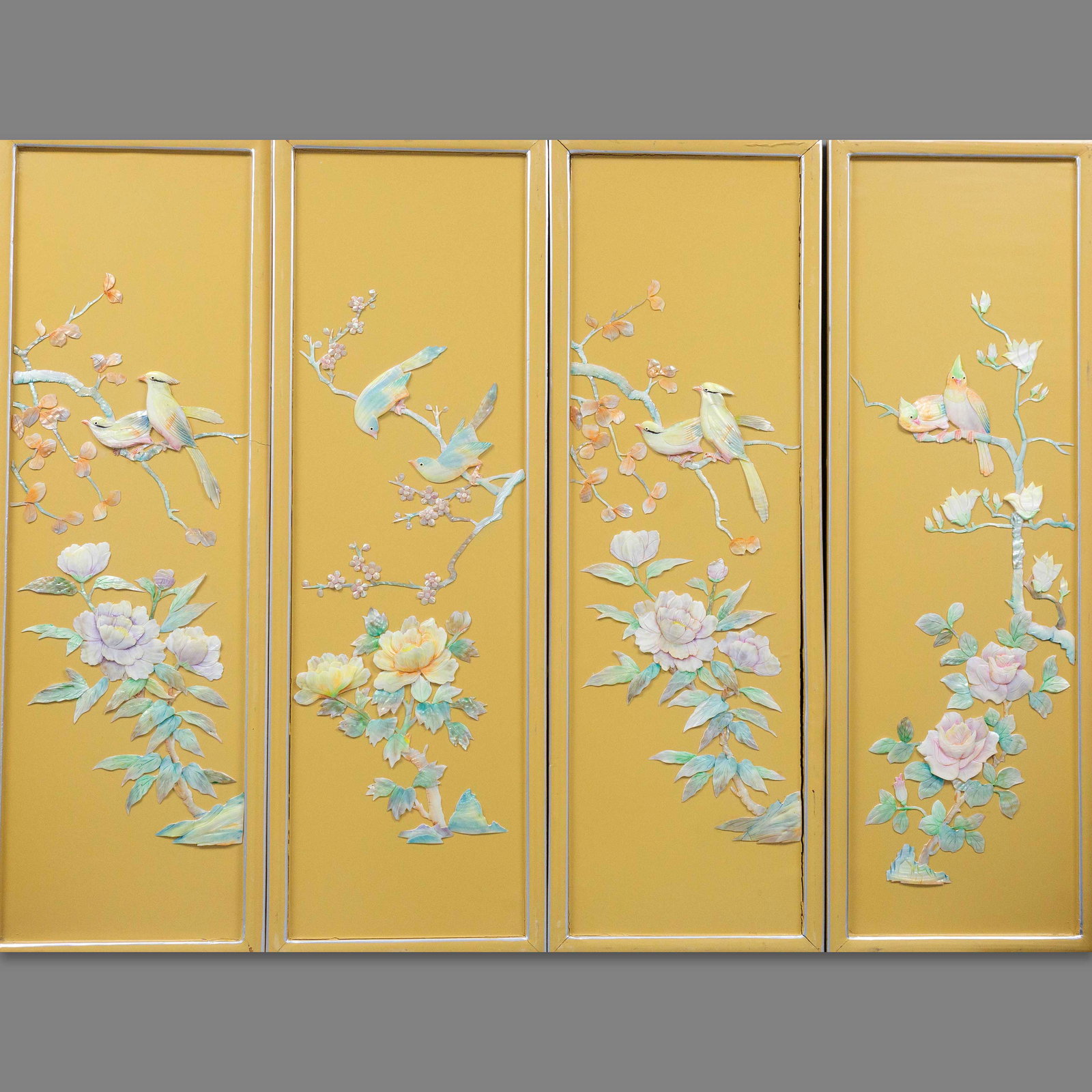 FOUR DECORATIVE HANGING SCREENS INLAID WITH SHELL 20TH CENTURY (1 of 5)