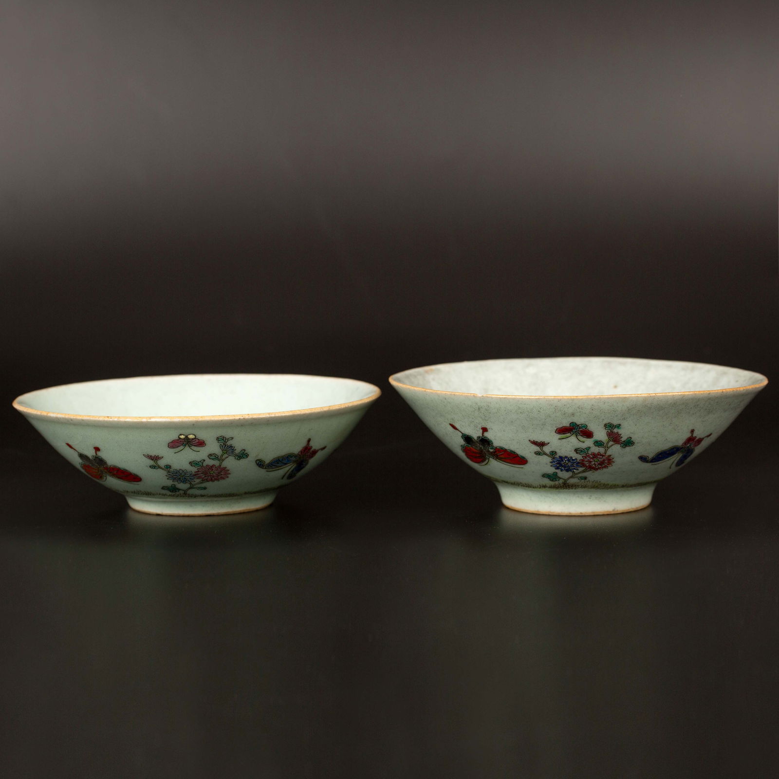 Set of Green Glaze Famille Rose Butterfly and Flower Pattern Bowl, Tongzhi, 18th Century (1 of 7)