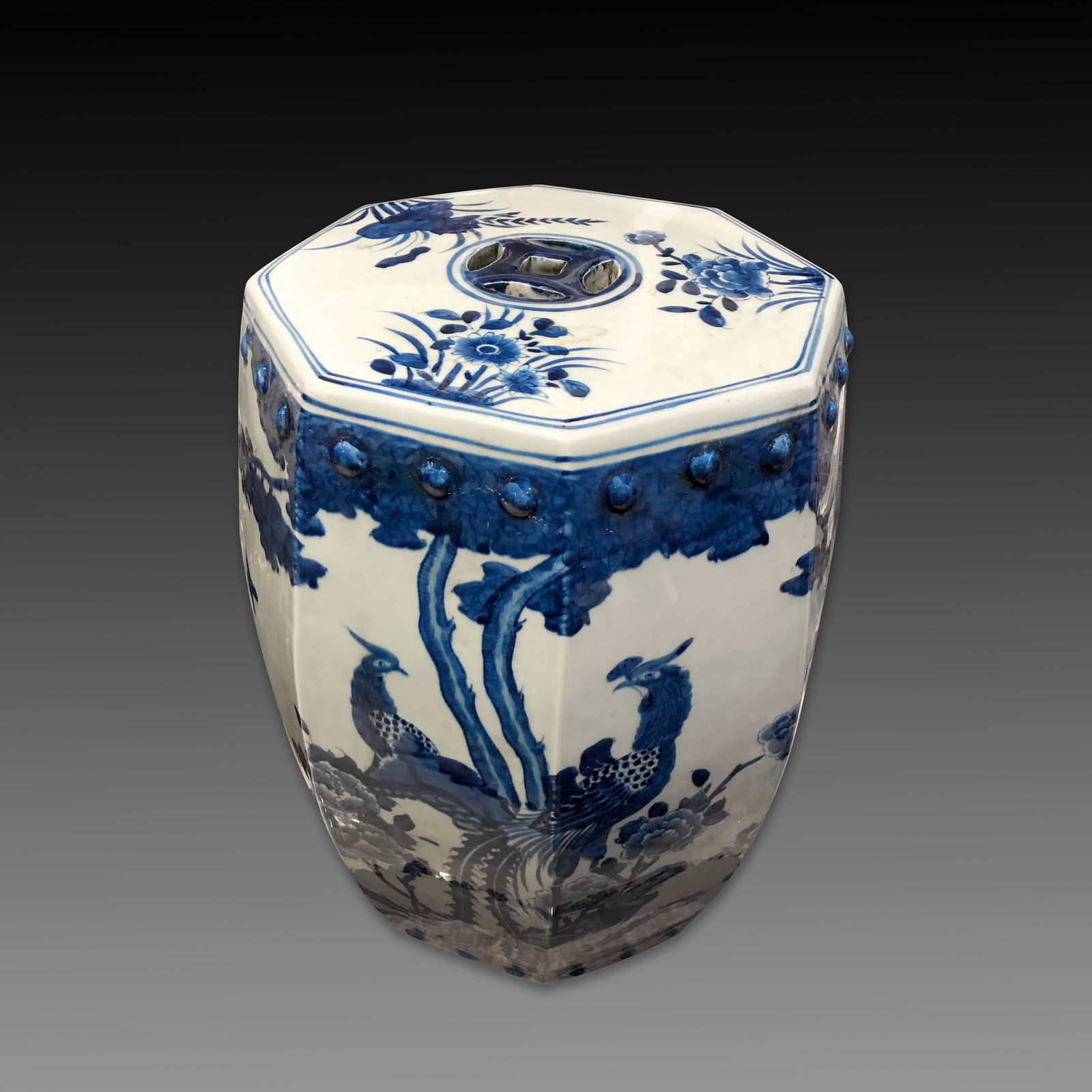 Blue and white peacock porcelain square stool: Blue and white peacock porcelain square stool