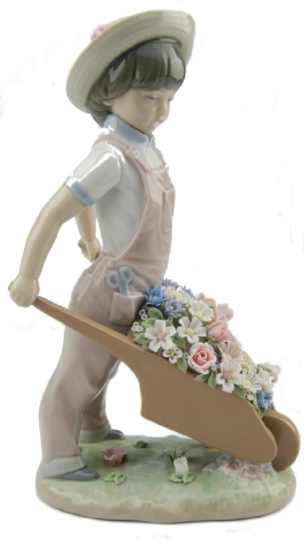 LLADRO "LITTLE GARDENER" PORCELAIN FIGURE 1283 (1 of 6)