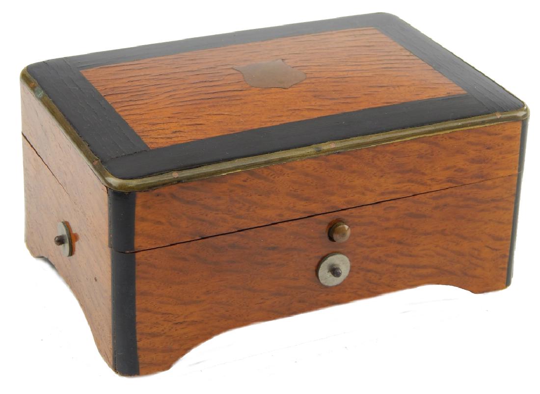 VINTAGE SWISS WOODEN INLAY 3 SONG MUSIC BOX (1 of 7)