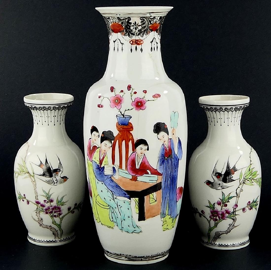 LOT OF 3 CHINESE FAMILLE ROSE PORCELAIN VASES (1 of 9)