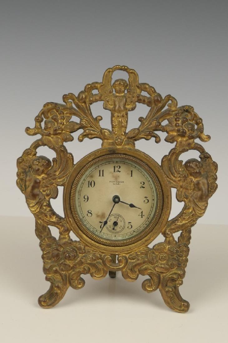 NEW HAVEN GILT METAL WINGED PUTTI DESK CLOCK (1 of 8)