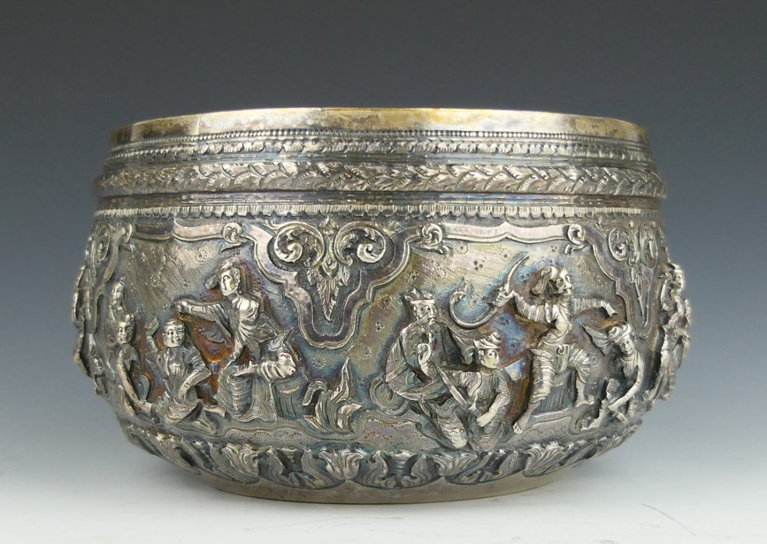 VINTAGE BURMESE REPOUSSE STERLING ROUND BOWL (1 of 7)