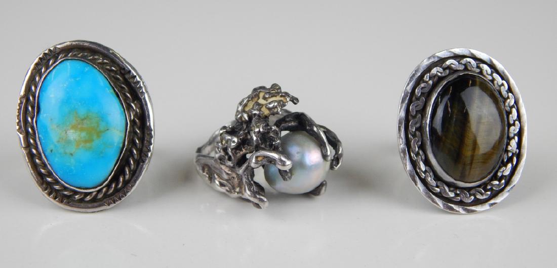 3 VINTAGE STERLING STUDIO & SOUTHWESTERN RINGS (1 of 3)