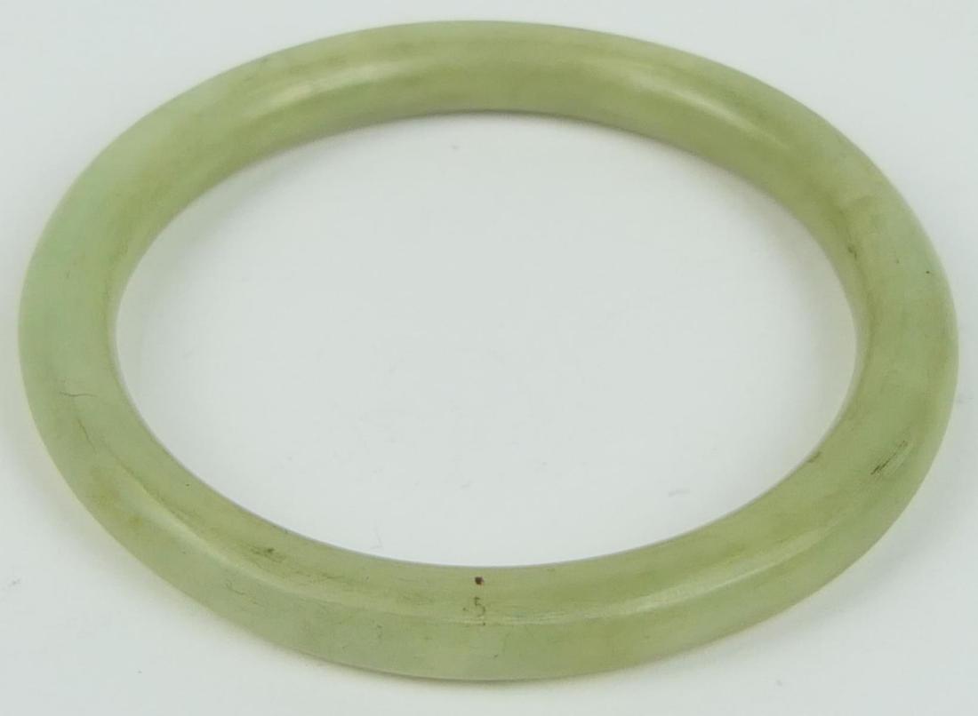 CHINESE PALE GREEN JADE BANGLE BRACELET (1 of 2)