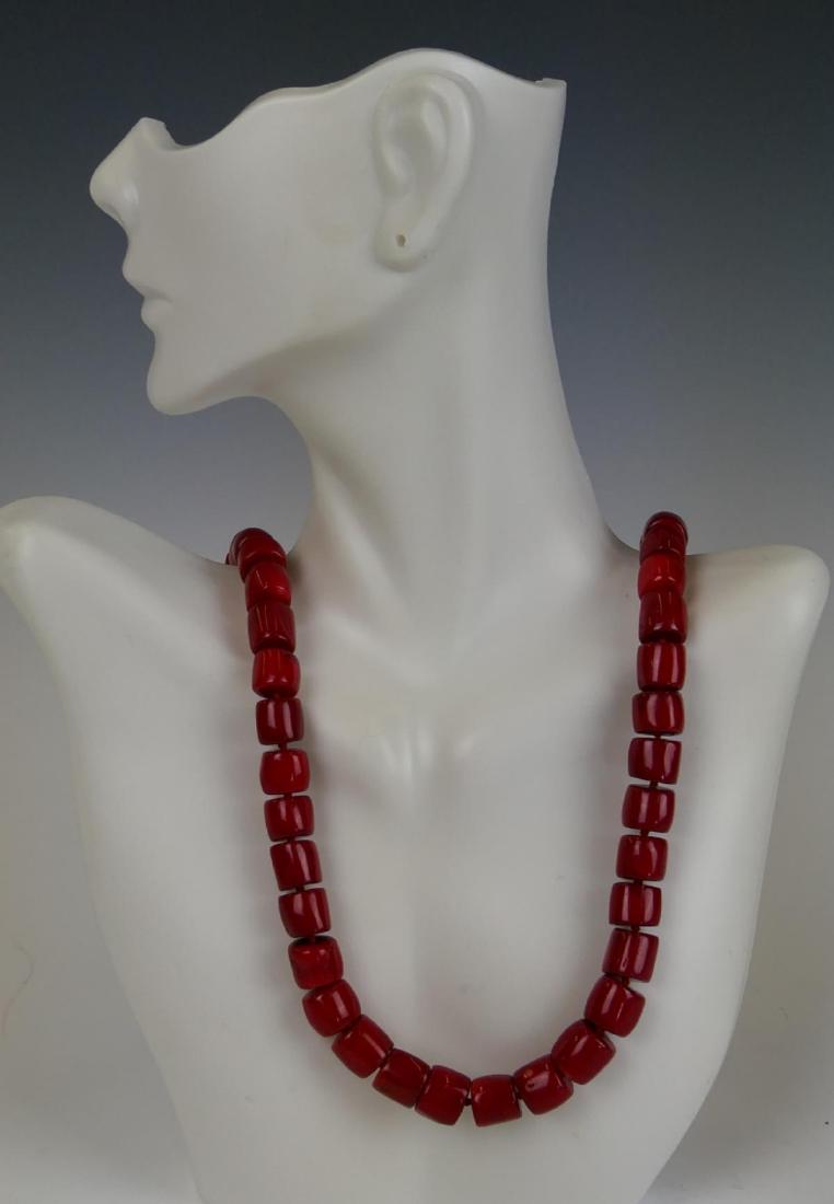 CHINESE RED BLOOD CORAL GRADUATING BEADED NECKLACE (1 of 2)