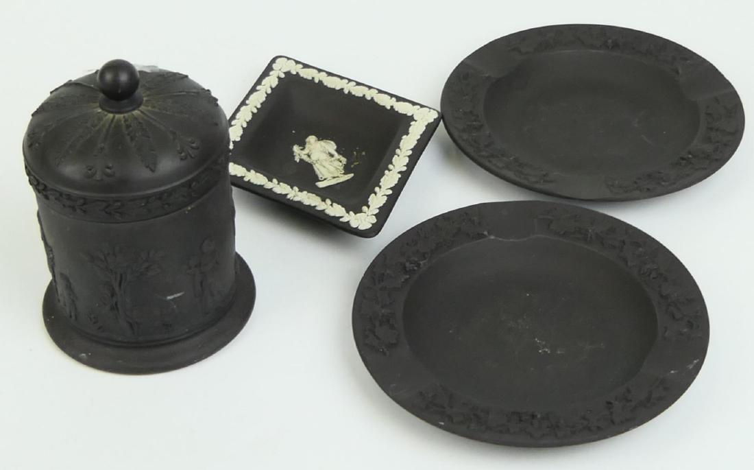 4 WEDGWOOD BLACK JASPERWARE POTTERY TABLE ITEMS (1 of 4)