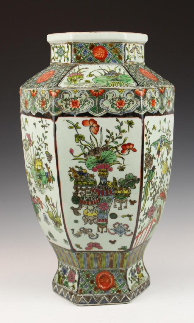 CHINESE KANGXI FAMILLE ROSE LOTUS BLOSSOMS VASE (1 of 4)