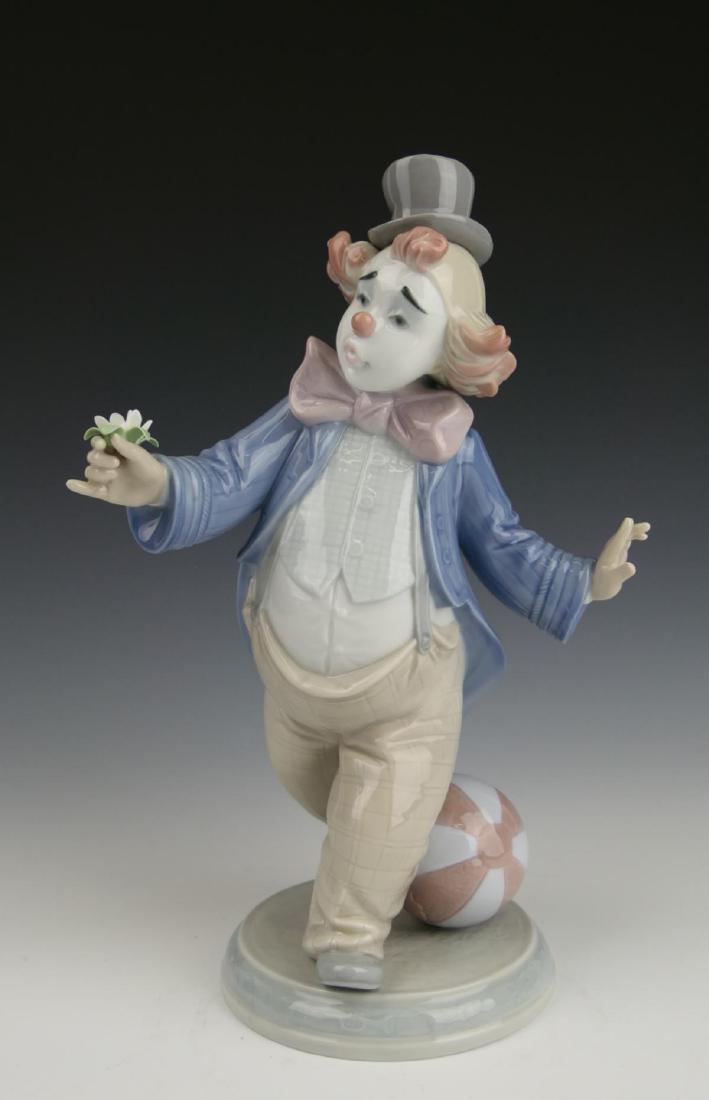 LLADRO PORCELAIN CLOWN FIGURE "FOR A SMILE" 6937 (1 of 4)
