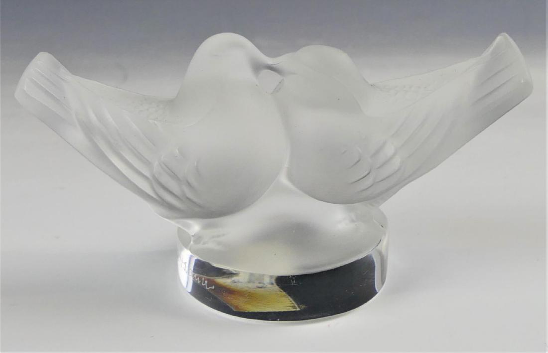LALIQUE CRYSTAL "KISSING DOVES" PAPERWEIGHT (1 of 6)