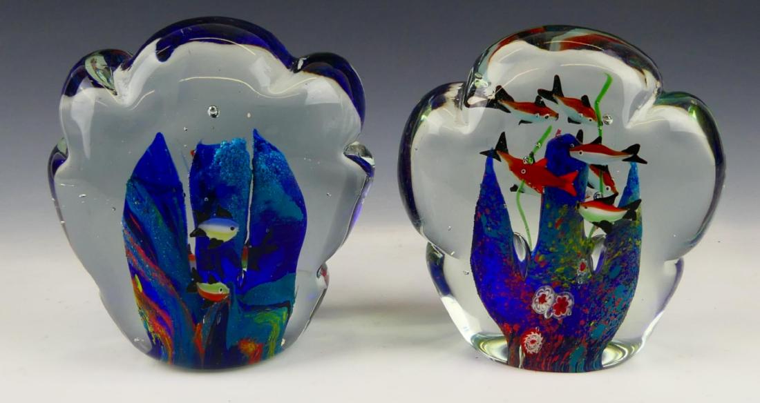 Pr MURANO ITALIAN ART GLASS FISH AQUARIUMS: A pair of Murano hand blown Italian art glass sculptures having a "fish tank" design. Measures approx. 5 3/4" height x 5 1/2" width (14.6cm x 14cm).