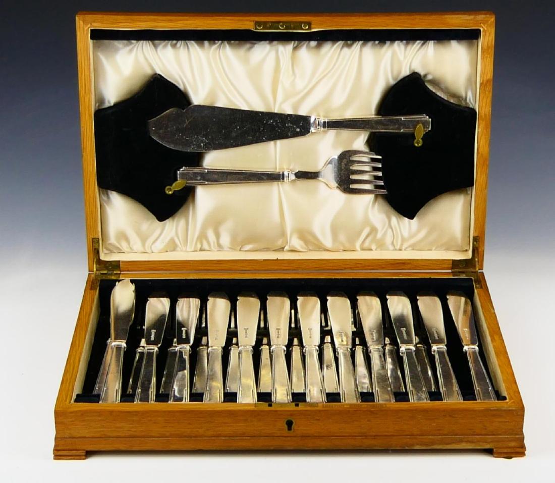 Vtg 26pc BARKER BROS ENGLISH SILVERPLATE FISH SET (1 of 6)