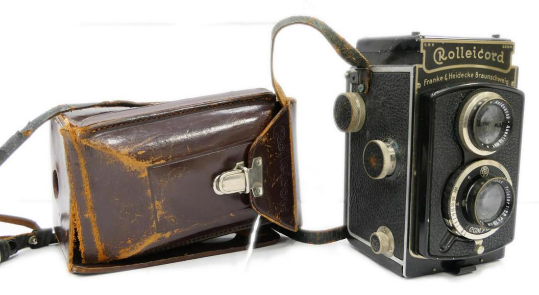 FRANKE & HEIDECKE ROLLEICORD CAMERA & CASE (1 of 3)