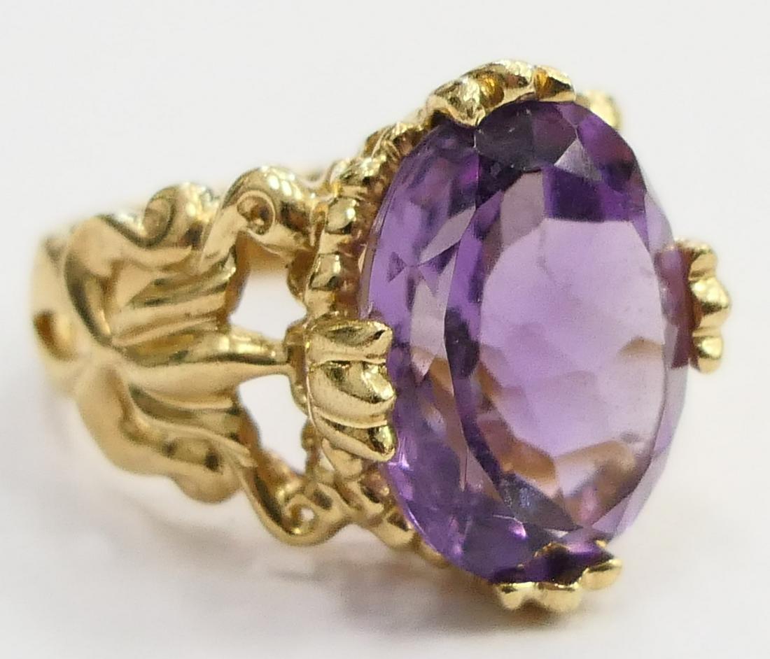 HEAVY 14KT Y.GOLD AND AMETHYST LADIES RING (1 of 5)