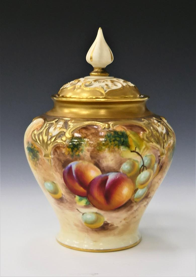 ROYAL WORCESTER ENGLISH POTPOURRI JAR (1 of 4)