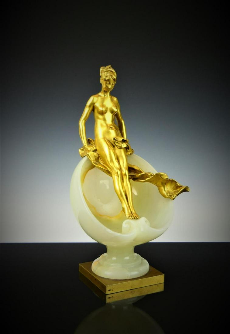 JEAN-PAUL AUBÉ (1837-1916) - (SCULPTEUR) NOUVEAU: One of the leading French sculptures of the late 19th century. " VENUS ON THE HALF SHELL" Gilt bronze nude, on an alabaster shell, seated on a bronze platform. Screaming Art Nouveau. This lovely piece