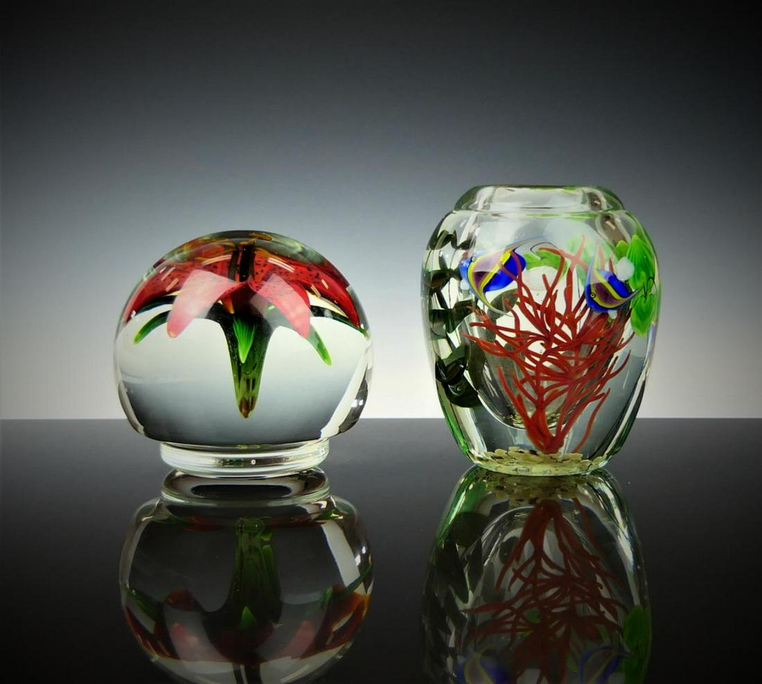 LOT OF 2 LARGE STEVEN LUNBERG PAPERWEIGHTS (1 of 8)