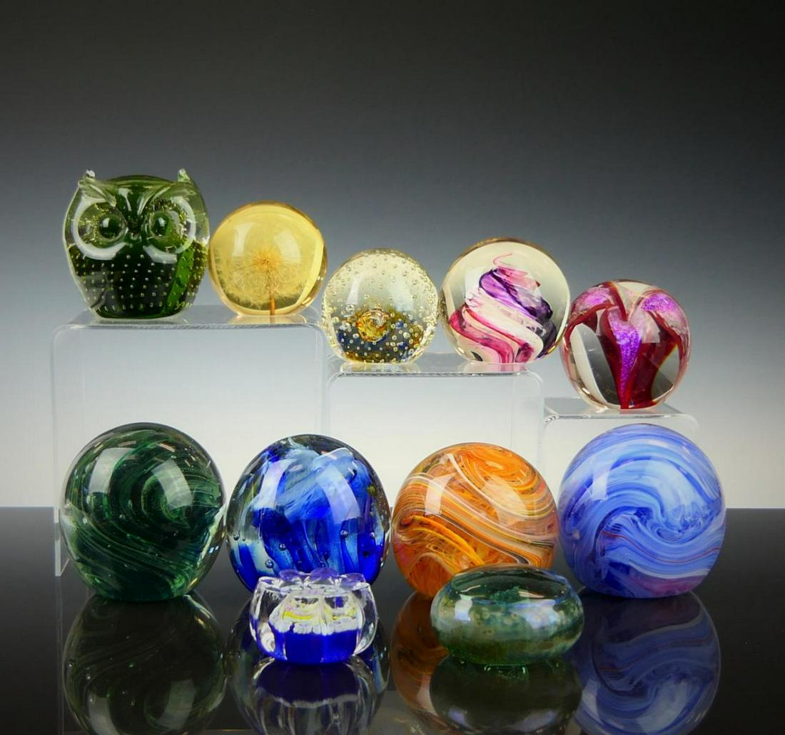 LOT OF 11 SIGNED STUDIO ART GLASS PAPERWEIGHTS (1 of 7)