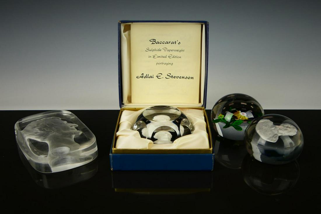 4 pc PAPERWEIGHT GROUP (1 of 5)