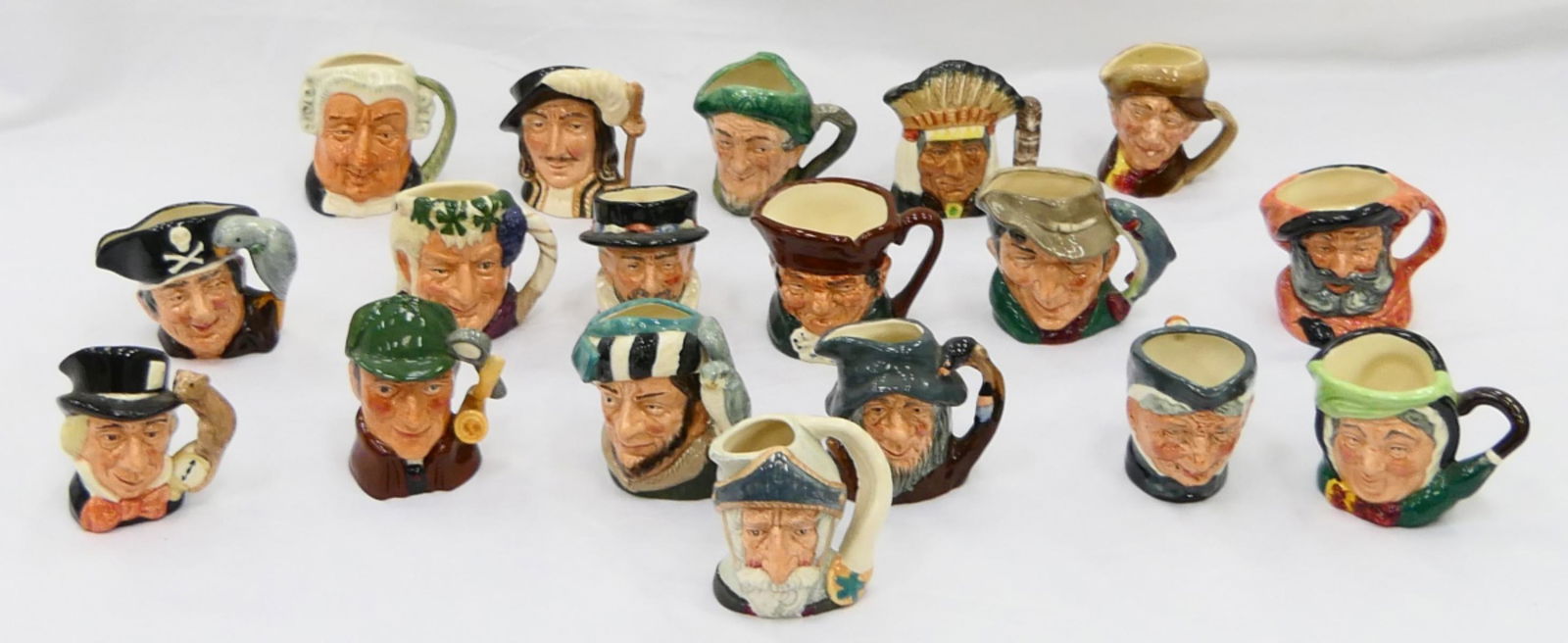 LARGE LOT OF 18 ROYAL DOULTON SMALL TOBY MUGS (1 of 6)