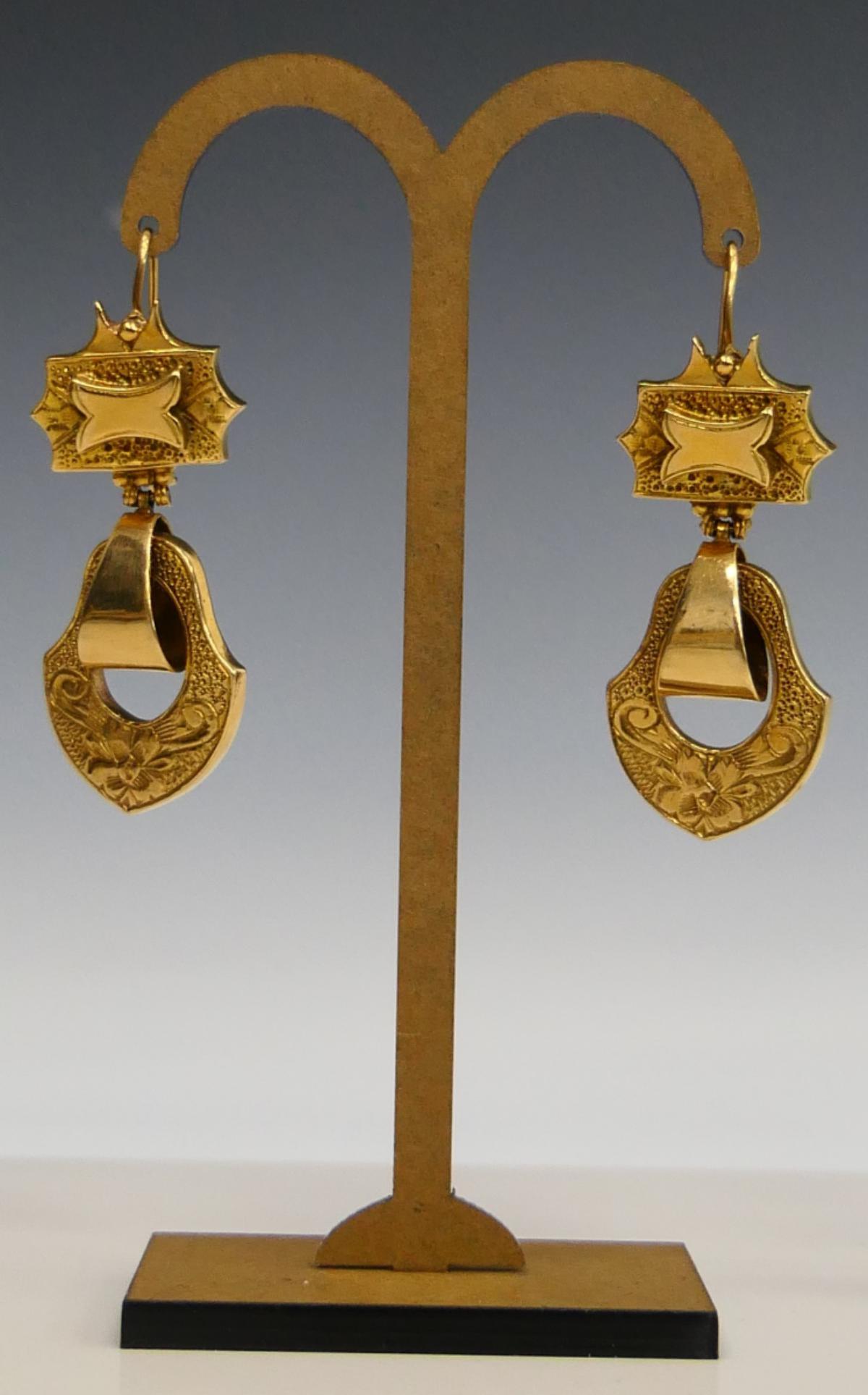 PAIR OF ANTIQUE 14KT YELLOW GOLD HANGING EARRINGS (1 of 6)
