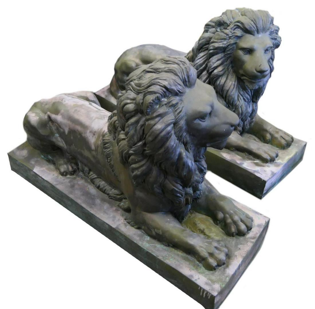 PAIR OF PALATIAL BRONZE MALE LIONS WELCOMERS (1 of 5)