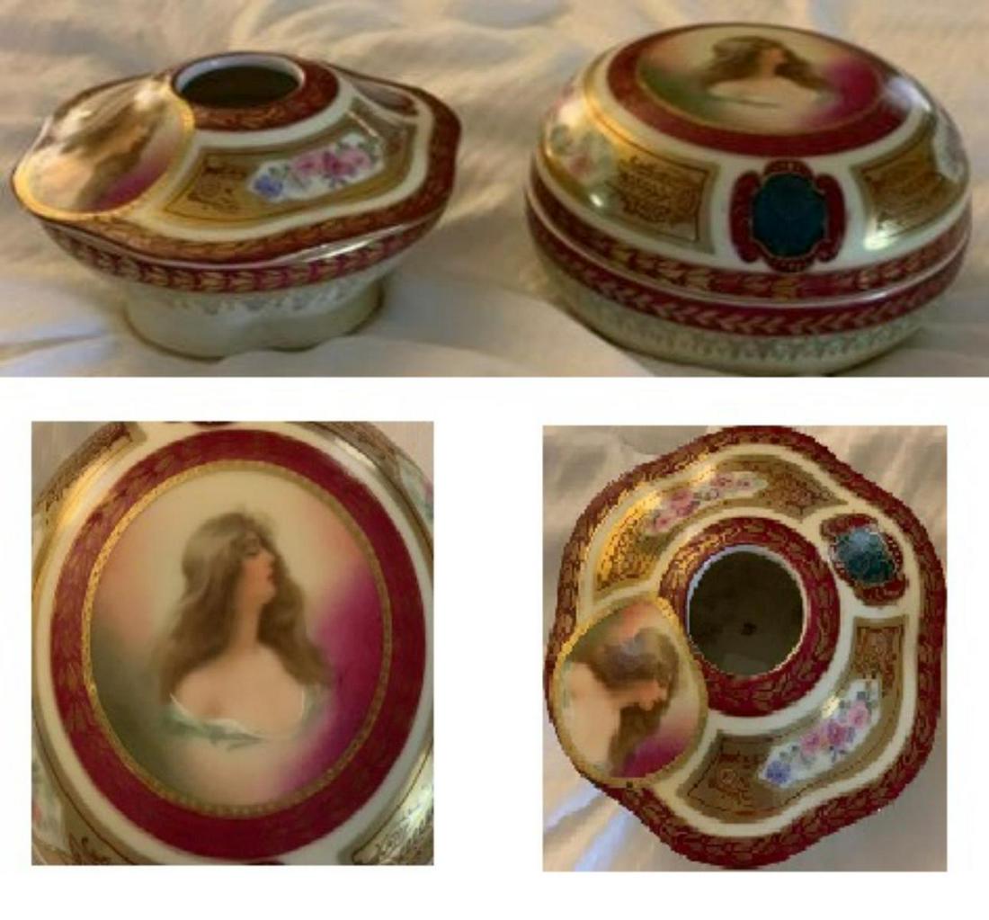 (2) ROYAL VIENNA PORCEAIN LIDDED JARS (1 of 5)