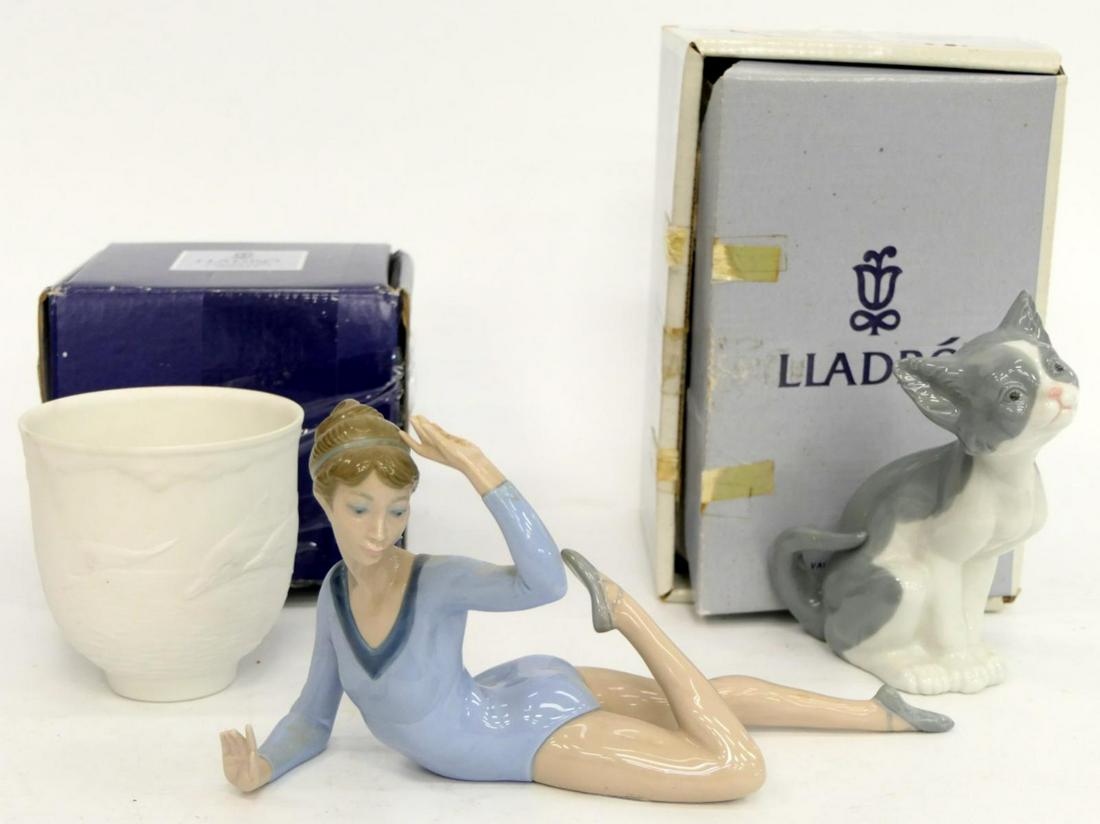 LOT OF 3 LLADRO SPANISH PORCELAIN FIGURES (1 of 4)
