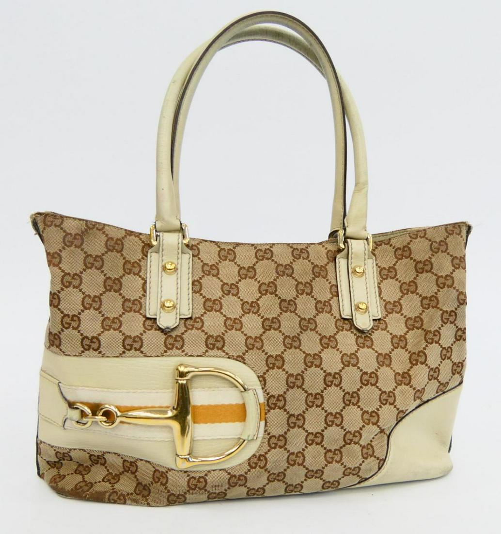 GUCCI MONOGRAM PURSE (1 of 8)