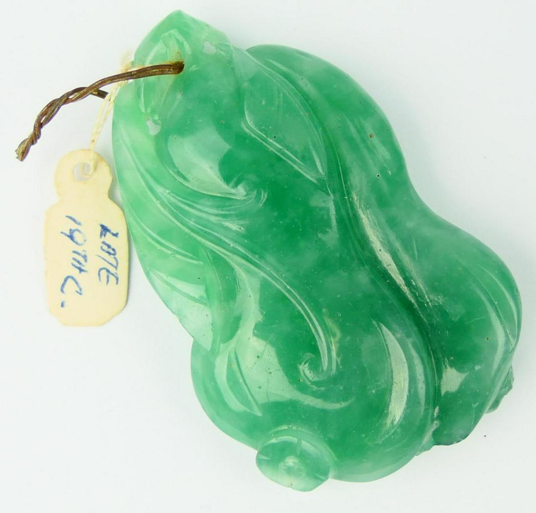CHINESE QING GREEN JADEITE HULU GOURD PENDANT (1 of 3)