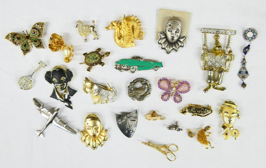 LARGE LOT OF (23) PIECES  FIGURAL COSTUME JEWELRY (1 of 10)