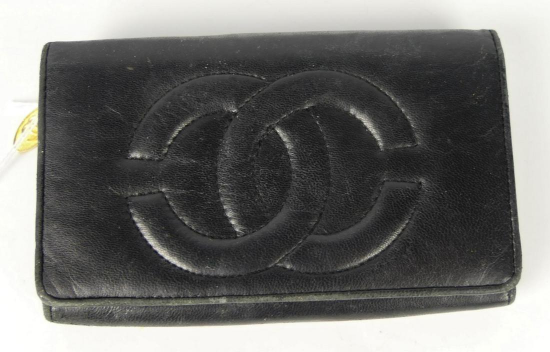 CHANEL BLACK LADIES LEATHER WALLET (1 of 4)