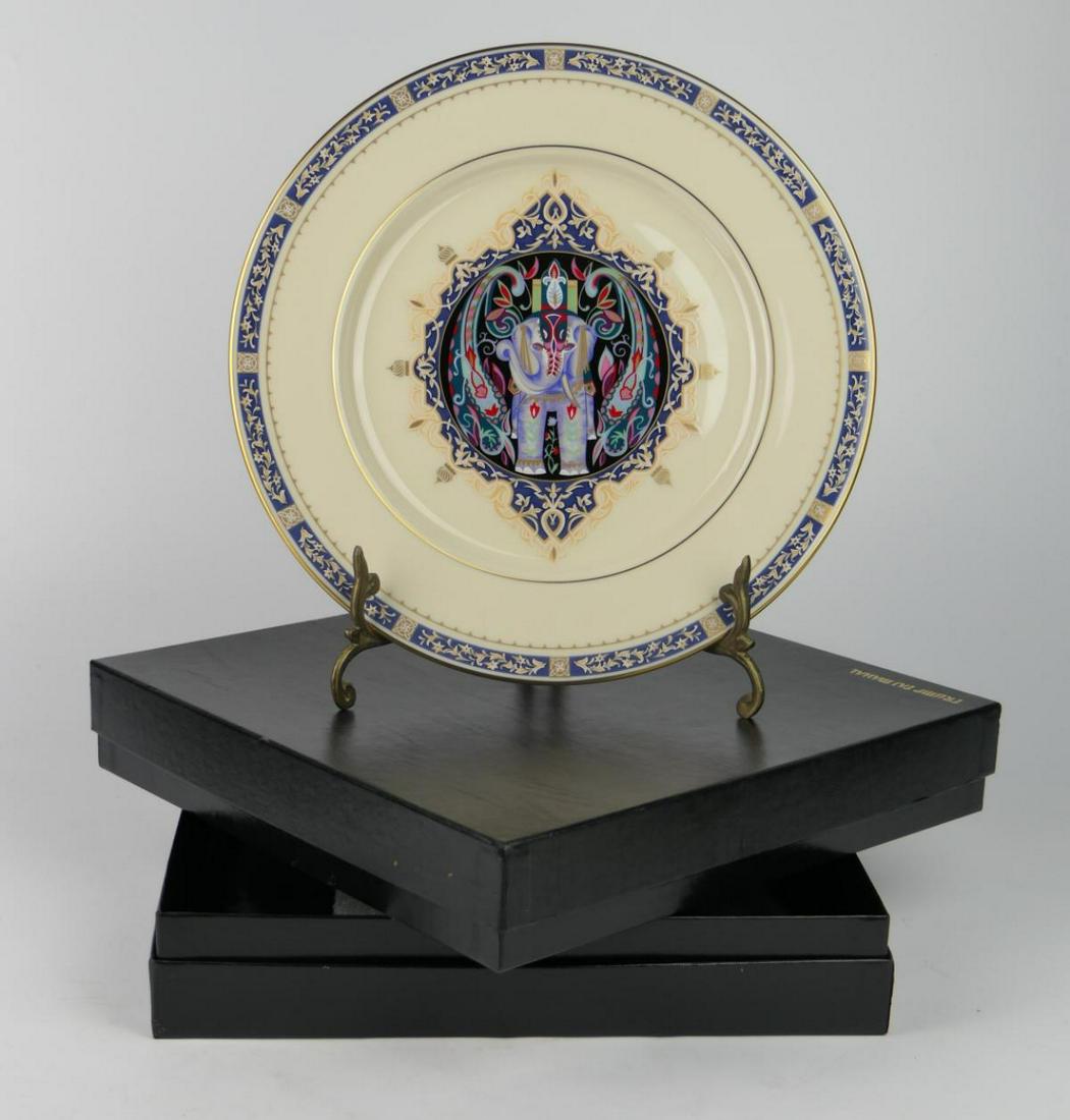 LOT OF 2 TRUMP TAJ MAHAL OPENING DAY PLATES IN BOX (1 of 4)