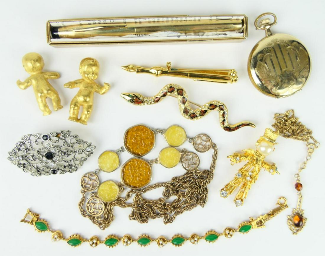 LARGE LOT OF FABULOUS VINTAGE COSTUME JEWELRY (1 of 9)