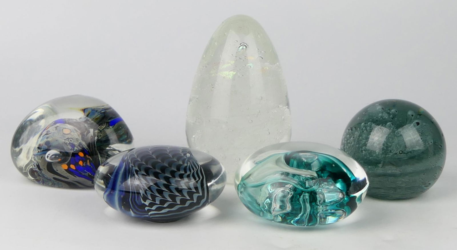 FABULOUS COLLECTION (5) ROLLIN KARG PAPER WEIGHTS (1 of 7)