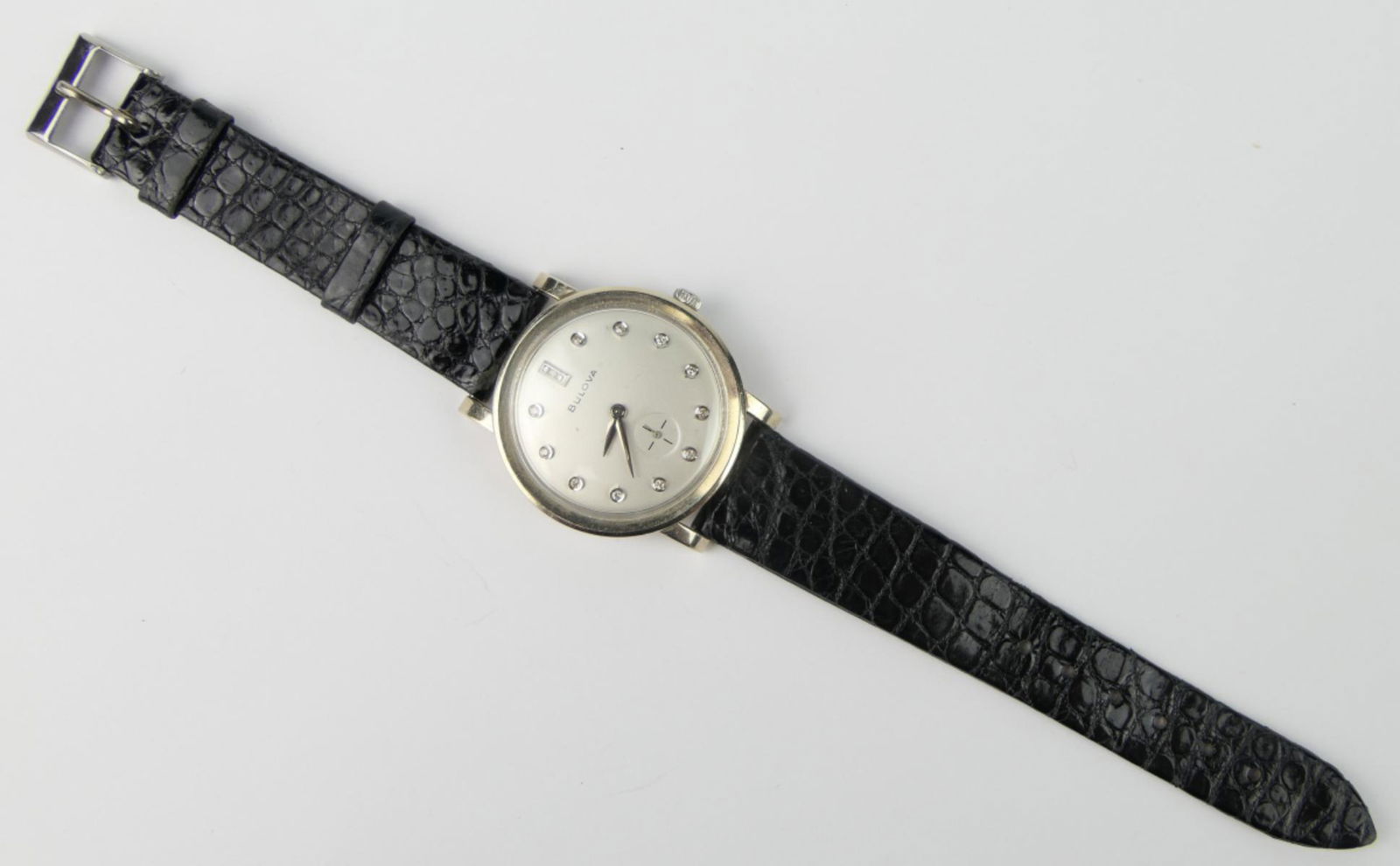 GENTS VINTAGE 14KT GOLD & DIAMOND BULOVA WATCH (1 of 6)