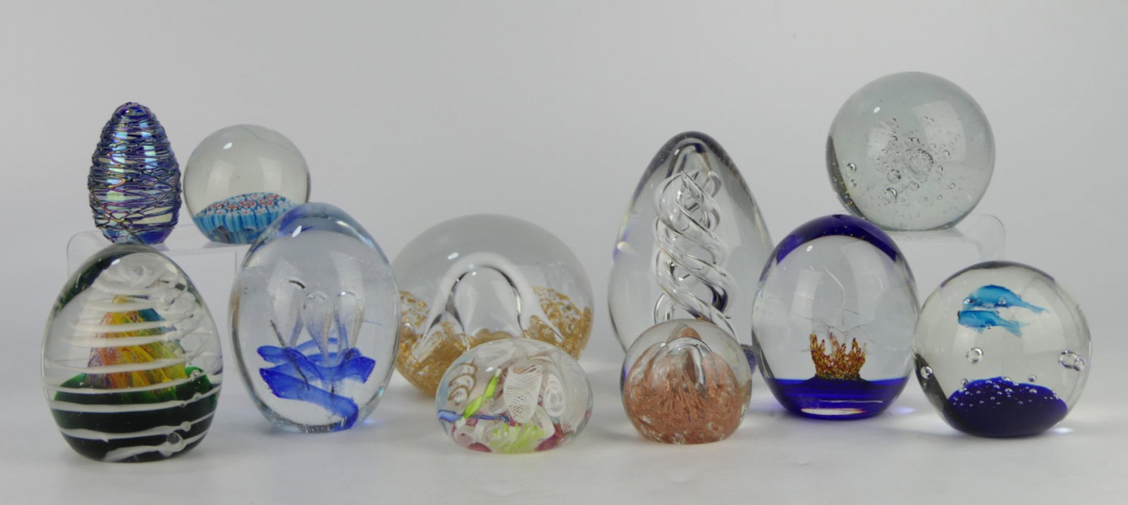 LOT OF 11 VARIOUS STUDIO ART GLASS PAPERWEIGHTS (1 of 4)